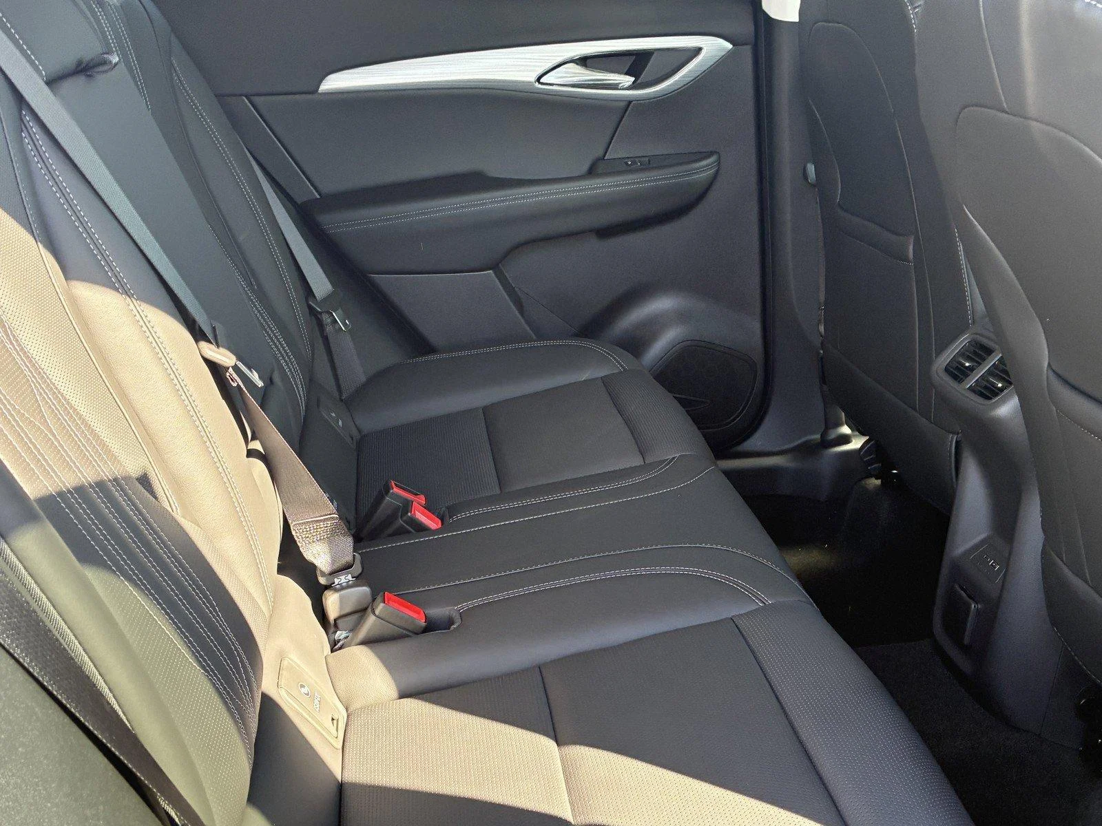 2026 Buick Envision Avenir - Photo 11