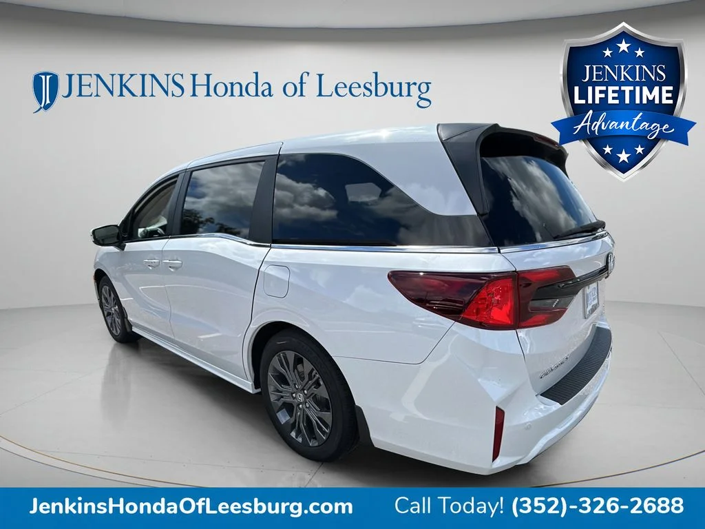 New 2027 Platinum White Pearl Honda Touring image 6