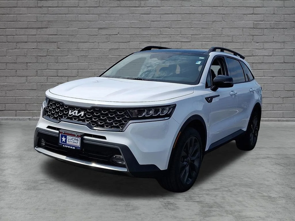 Used 2022 White Kia X-Line EX image 5