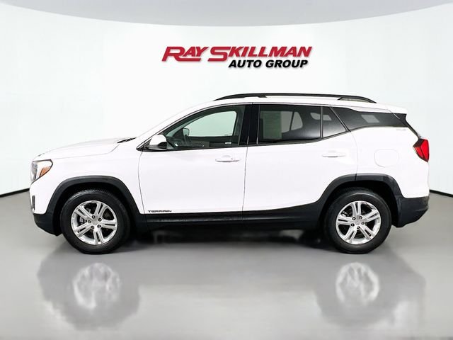 Used 2020 White GMC SLE image 4