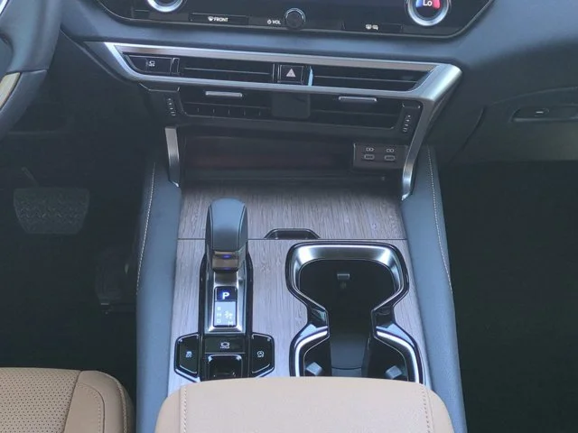 New 2026 Eminent White Pearl Lexus  350 PREMIUM+ image 18