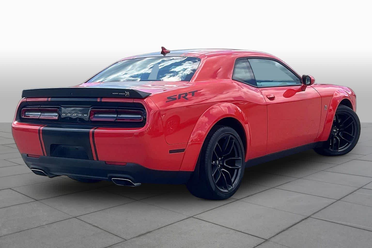 Used 2022 Go Mango Dodge R/T Scat Pack Widebody image 12