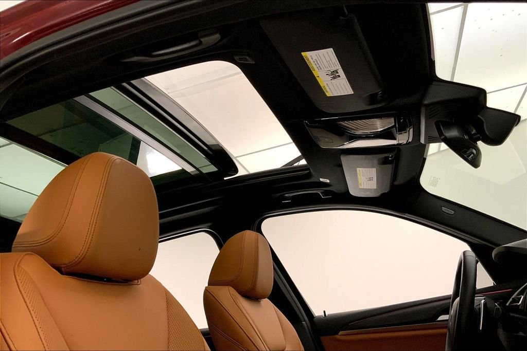 Used 2023 Aventurin Red Metallic BMW  image 26