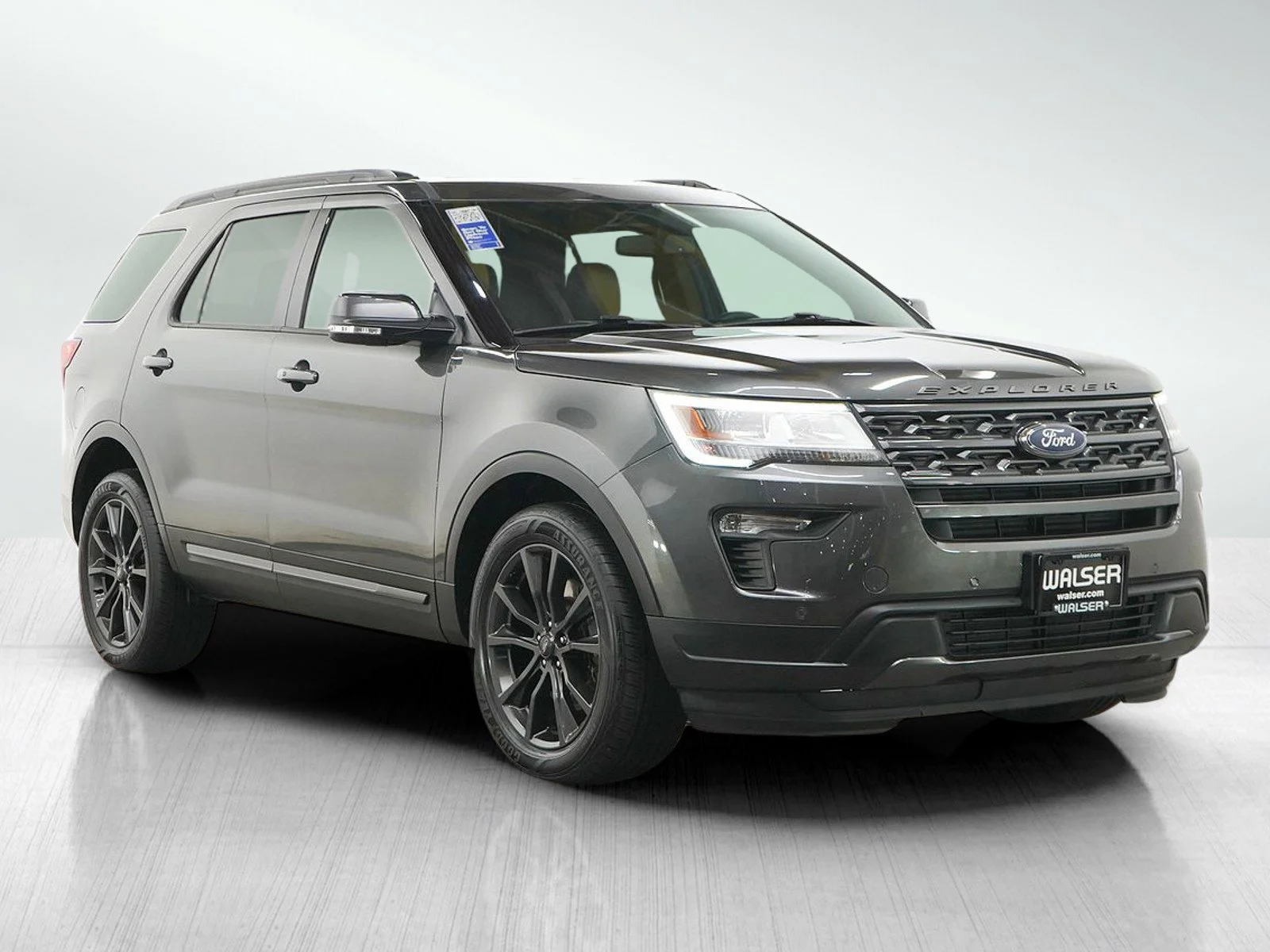 Used 2018 Magnetic Metallic Ford XLT image 7
