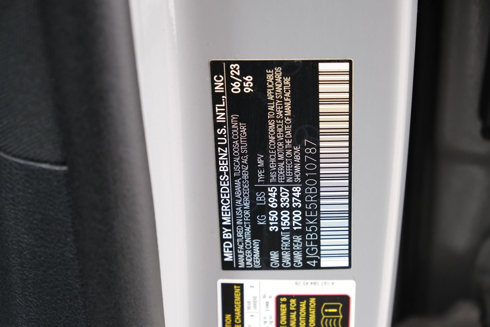 Used 2024 MANUFAKTUR Alpine Gray Mercedes-Benz GLE 450 image 36