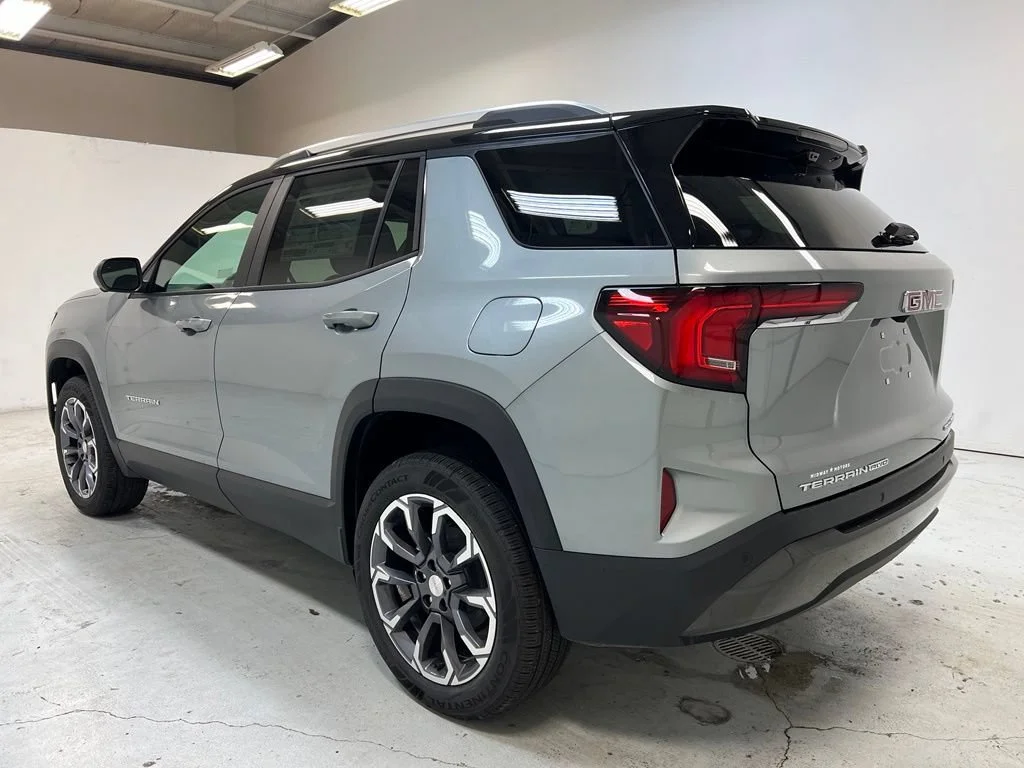 2026 GMC Terrain Elevation - Photo 10