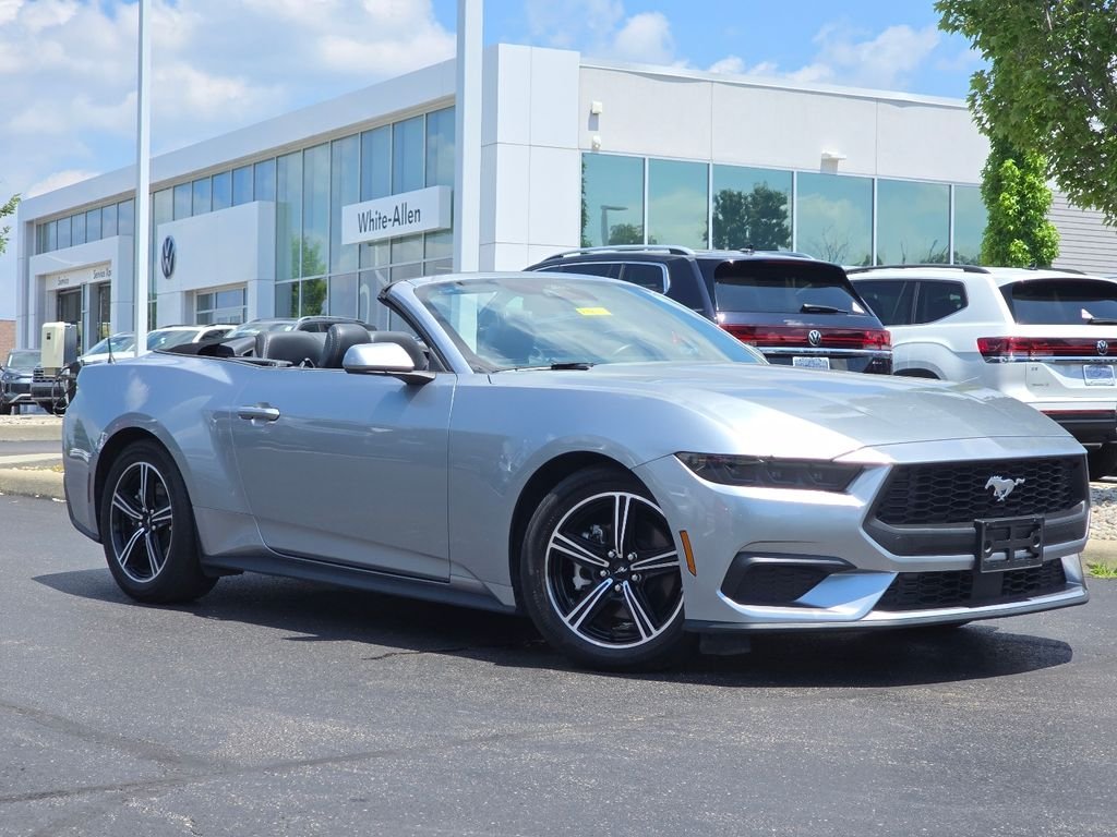 Used 2025 Silver Ford EcoBoost Premium image 2