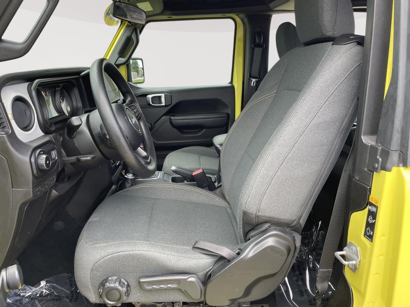Used 2024 High Velocity Clearcoat Jeep Sport image 11