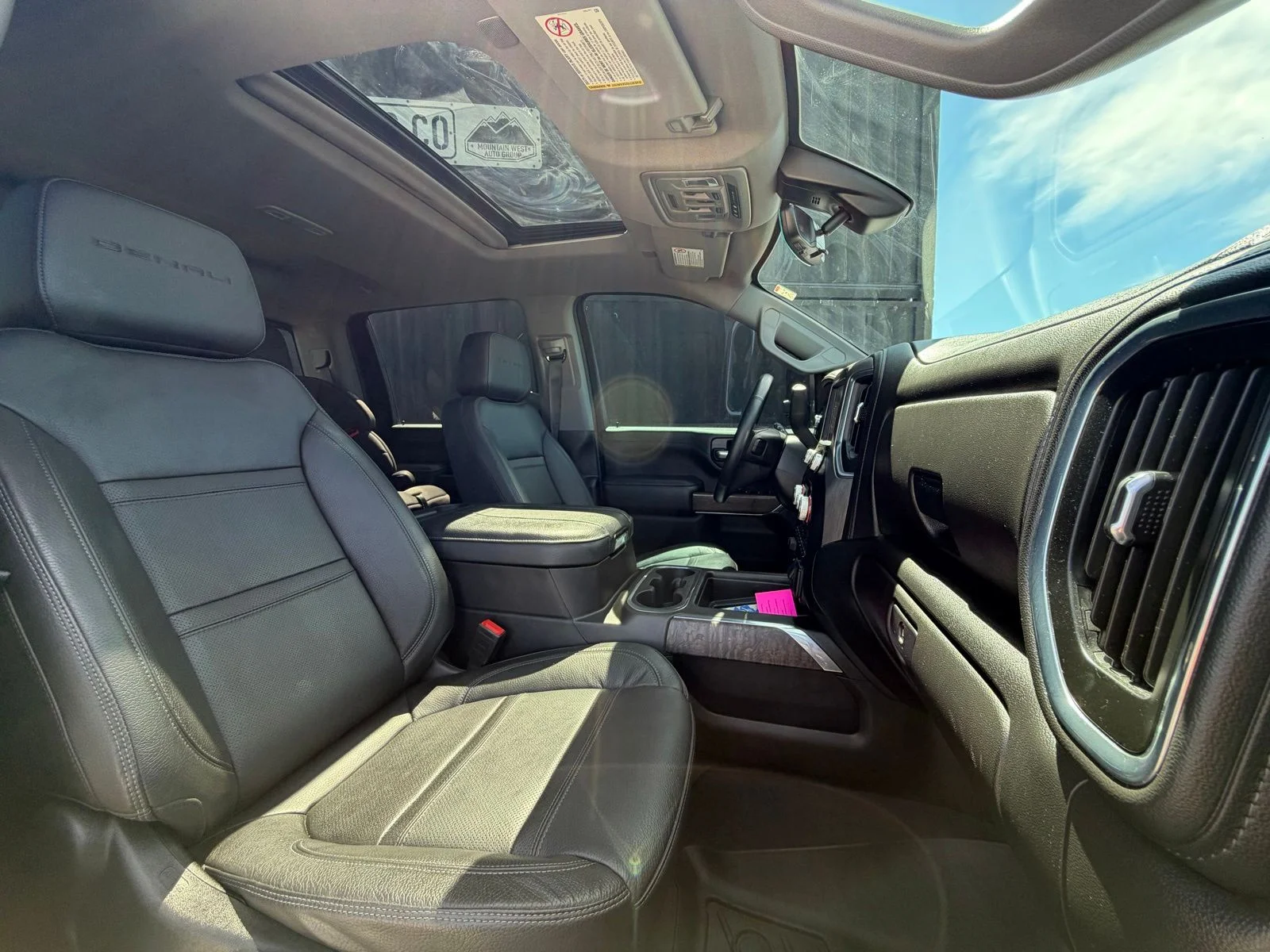 Used 2023 Black GMC Denali image 34