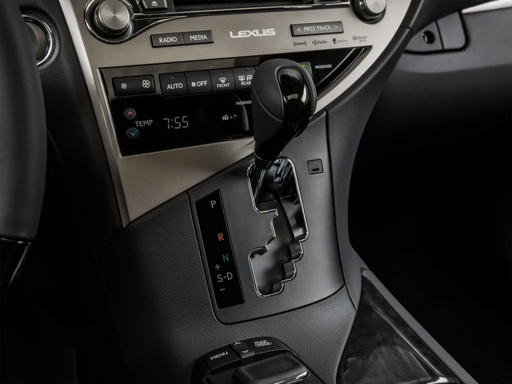 Used 2015 White Lexus 350 image 27