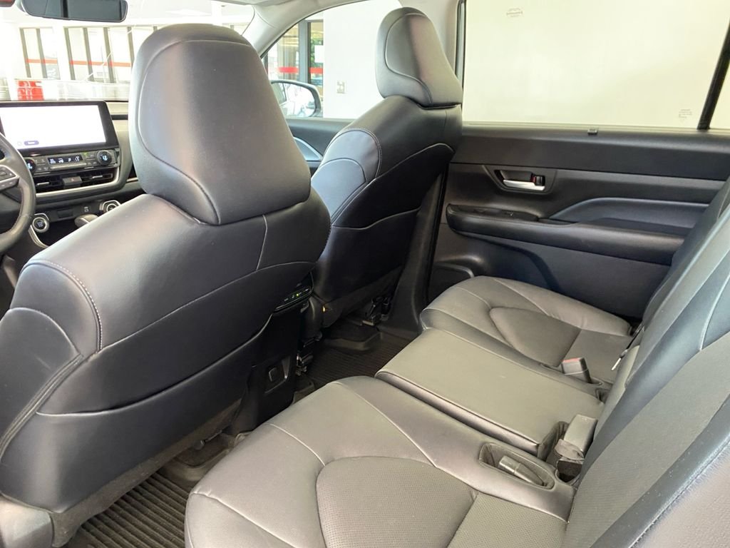Used 2024 Silver Toyota XLE image 19