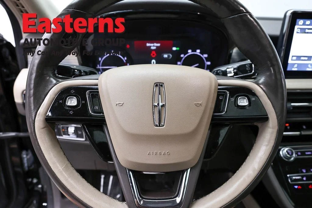 Used 2022 Black Lincoln Standard image 12