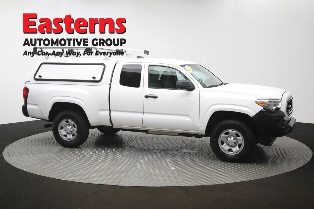 Used 2019 White Toyota SR image 46