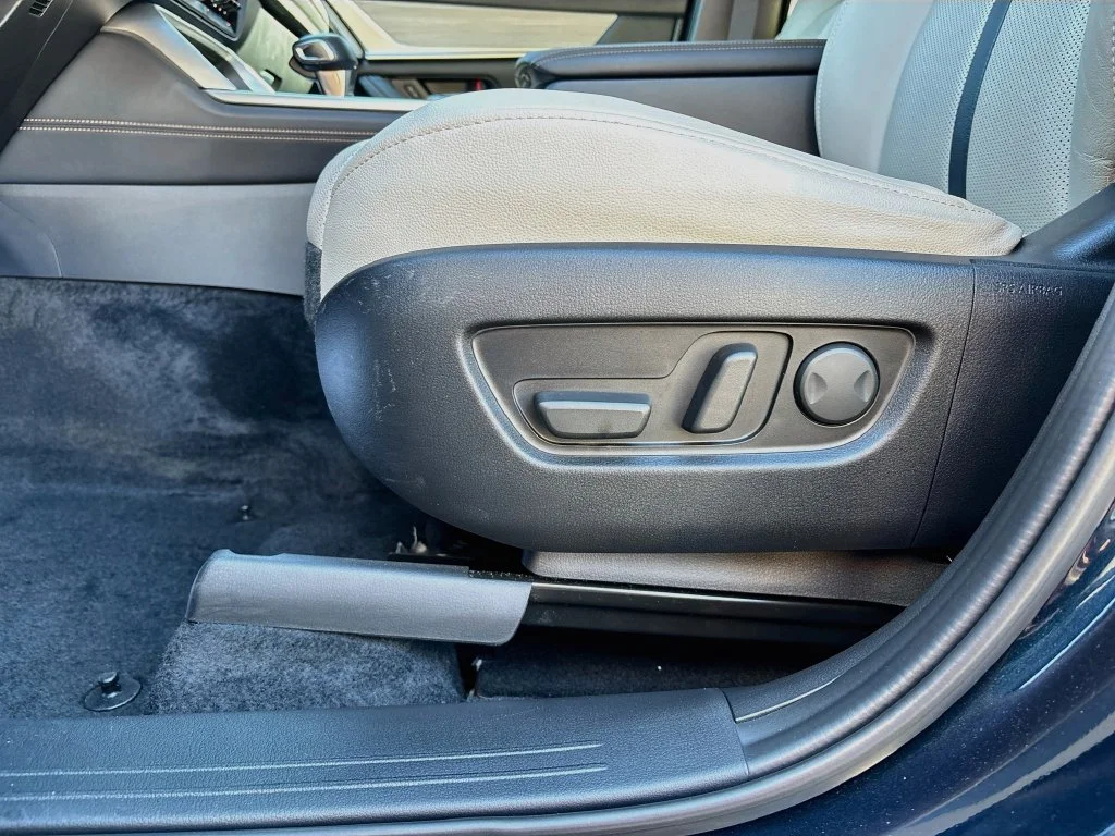 Certified Used 2024 Crystal Blue Mazda Preferred image 19