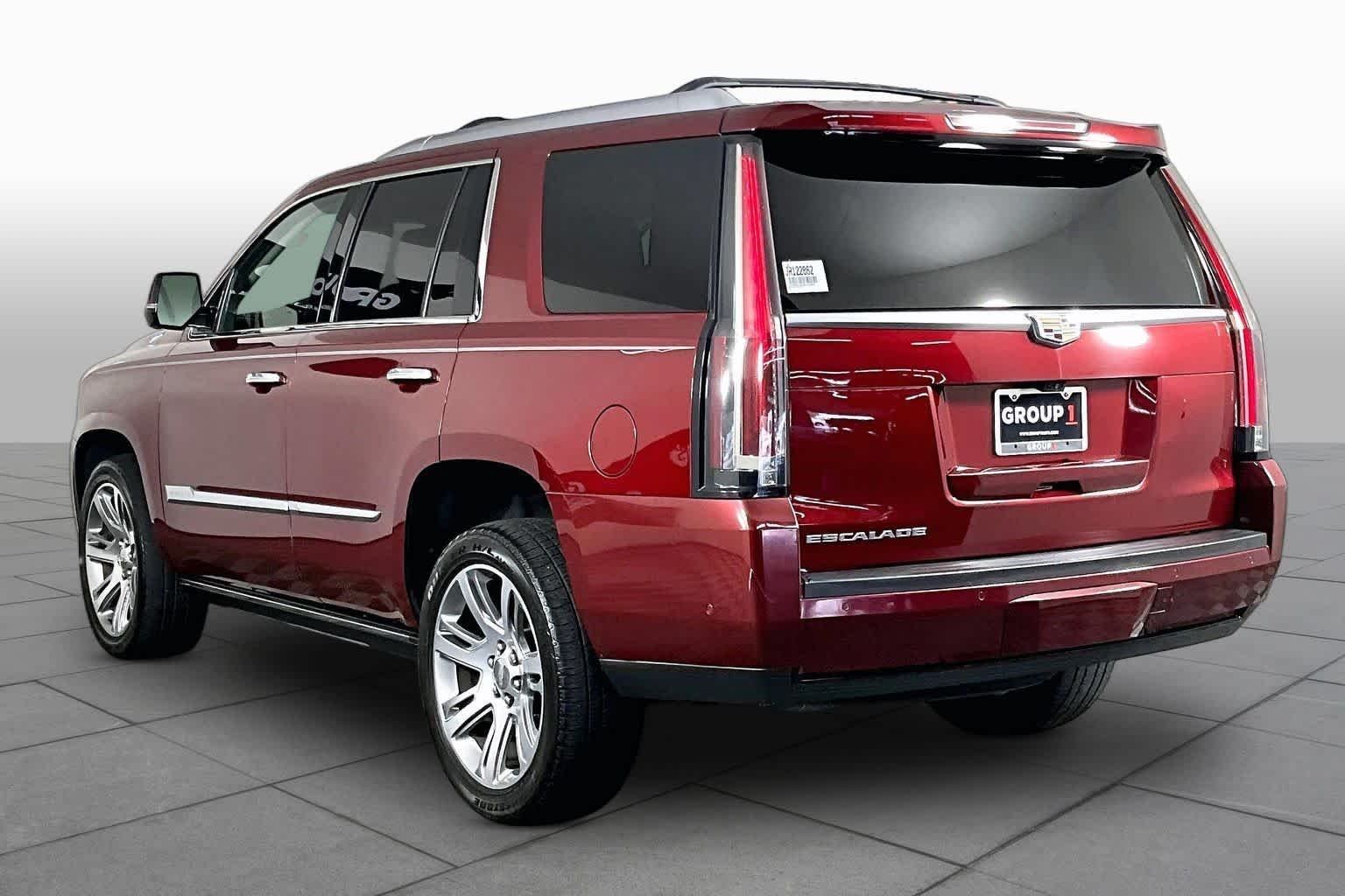 Used 2018 Red Passion Tintcoat Cadillac Premium Luxury image 11