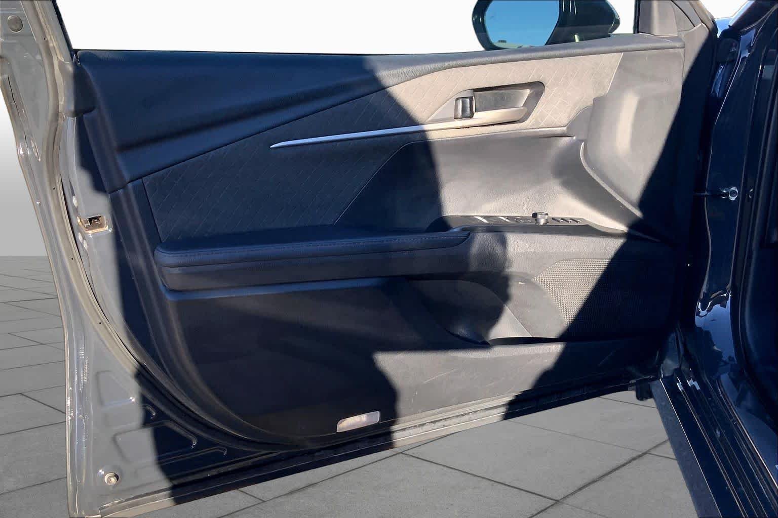 Used 2025 UNDERGROUND Toyota XLE image 22