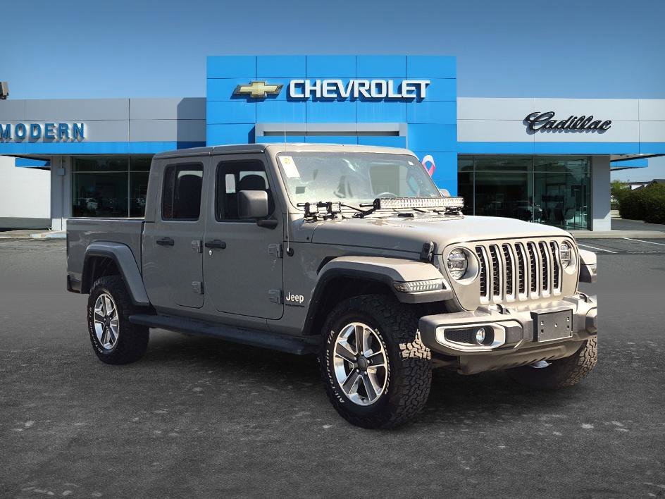 Used 2023 Gray Jeep Overland 4x4 image 7