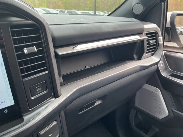 New 2026 Star White Metallic Tri-Coat Ford Platinum® image 67