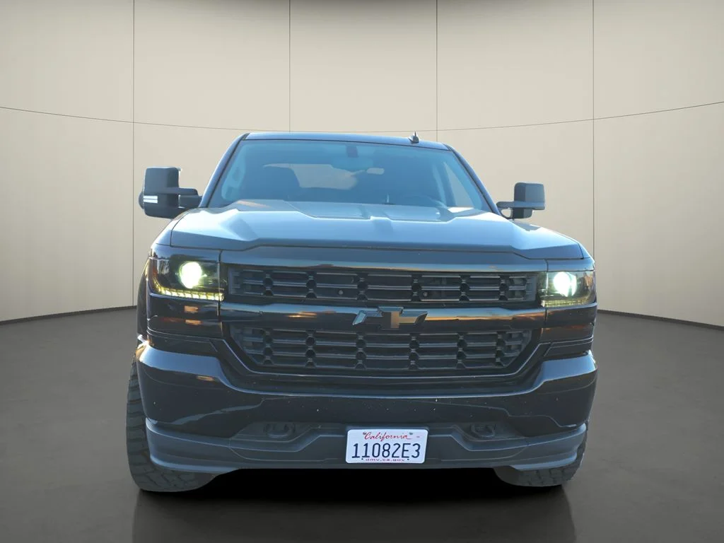 Used 2018 Black Chevrolet LT image 2