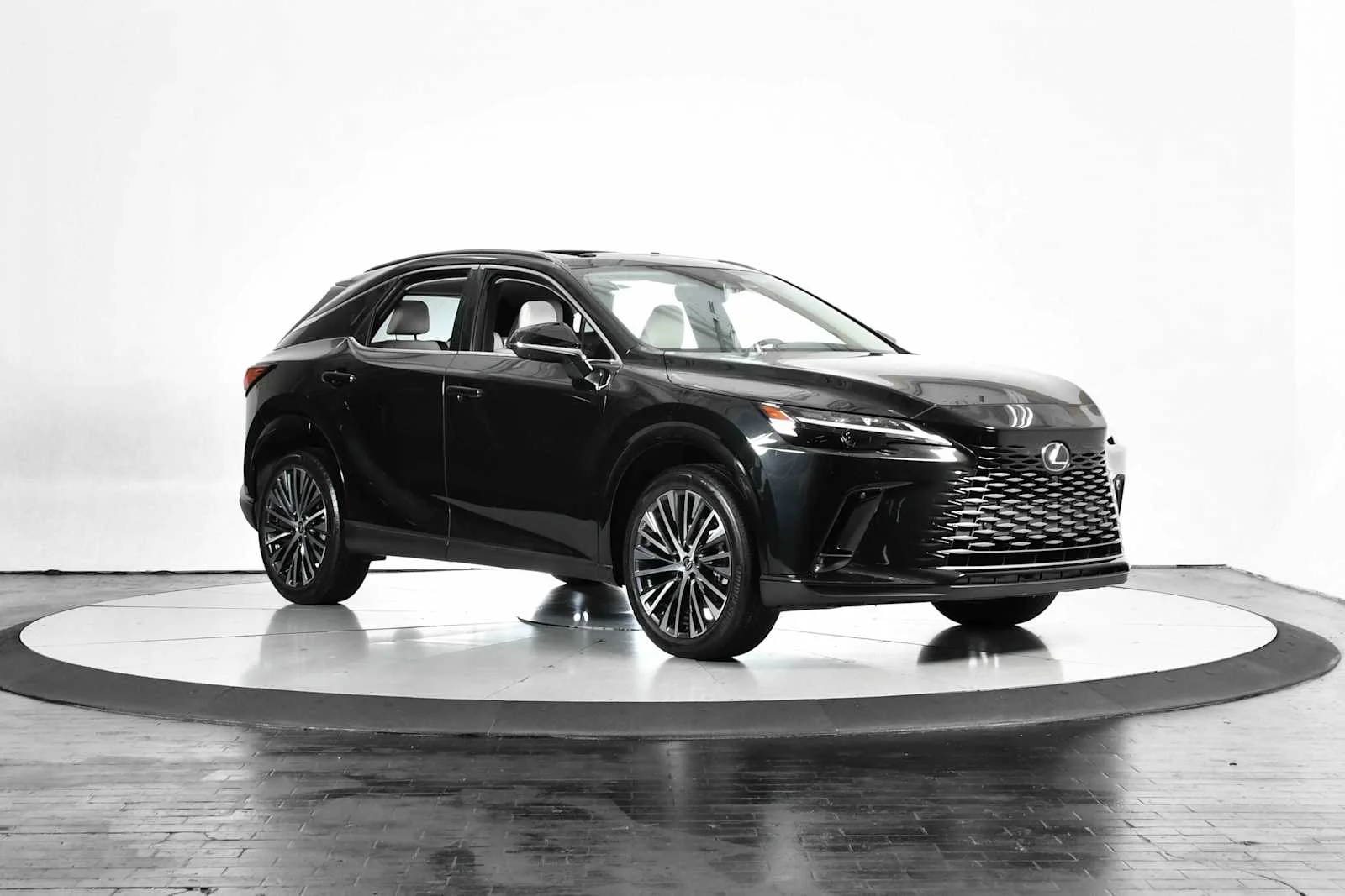 Certified Used 2023 CAVIAR Lexus Premium Plus image 9