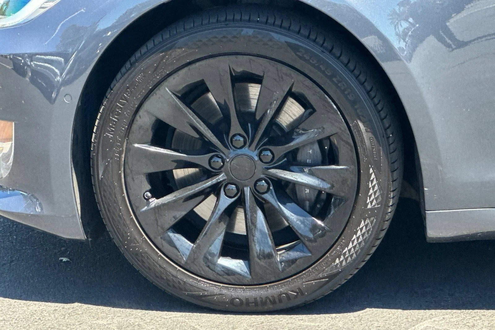 Used 2019 Gray Tesla 75D image 29