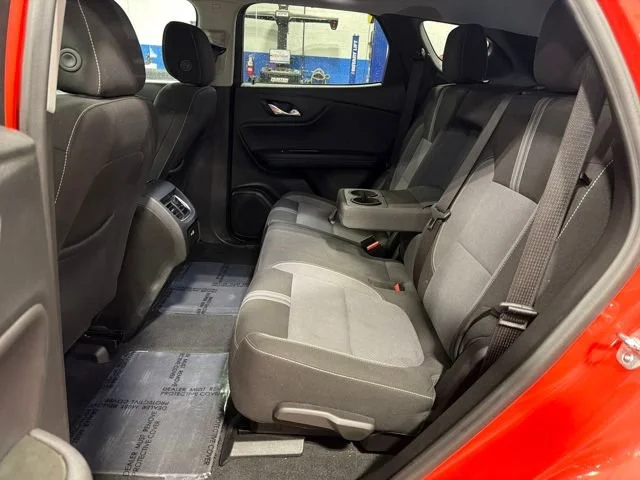 Used 2025 Habanero Orange Chevrolet 2LT image 28