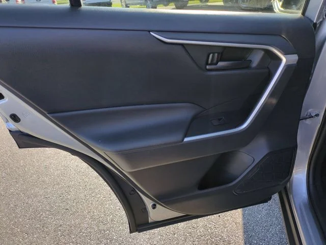 Used 2020 Silver Toyota LE image 25