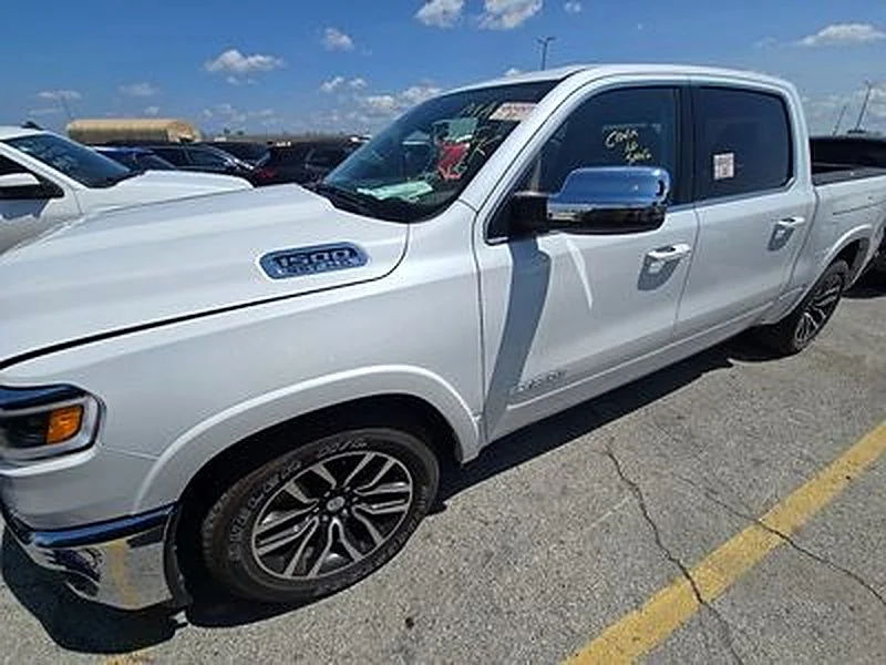 Used 2025 White Ram Limited image 1
