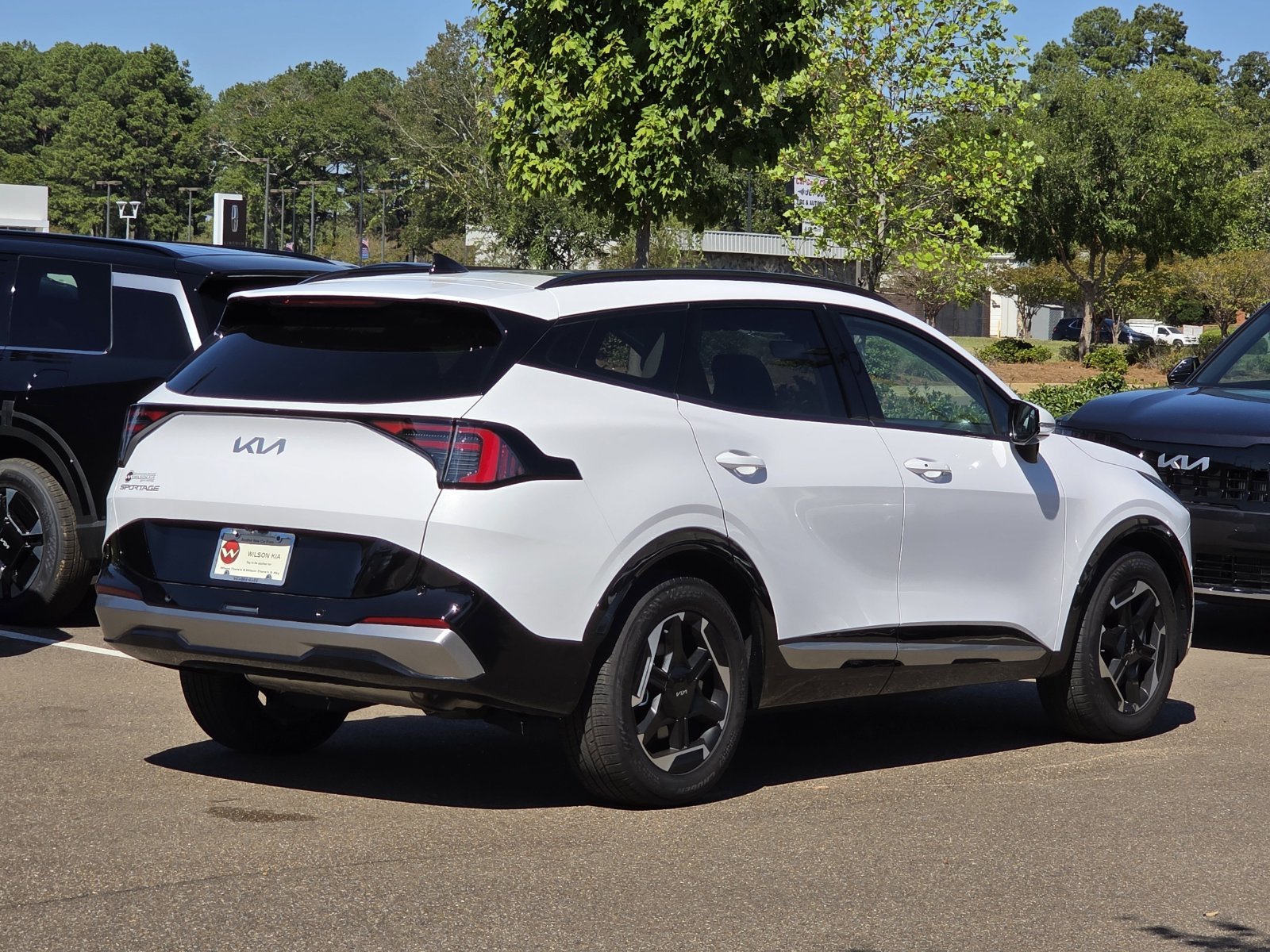 Used 2026 White Kia SX image 4