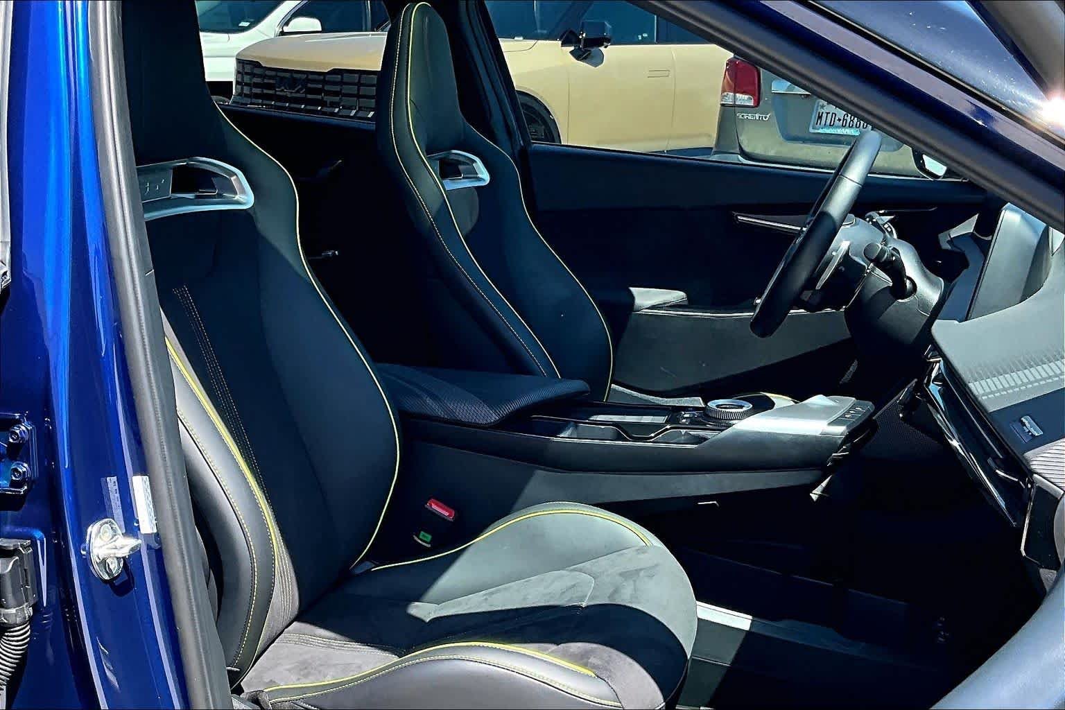 Used 2023 Yacht Blue Kia GT image 8