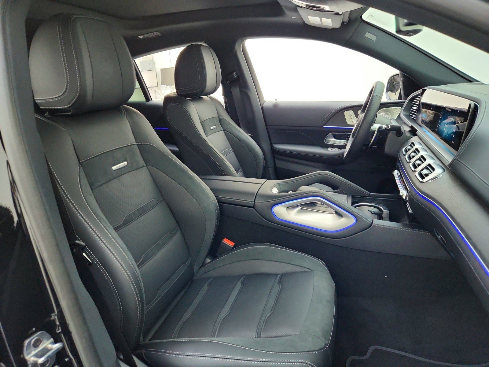 New 2026 Obsidian Black Metallic Mercedes-Benz AMG® GLE 53 4MATIC+ Coupe image 42