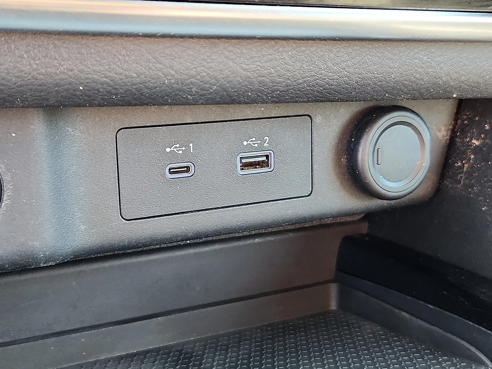 Used 2022 Gun Metallic Nissan S image 24