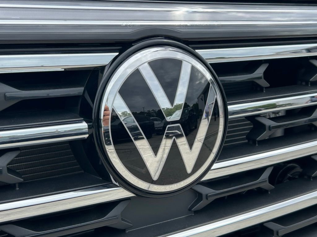 New 2026 Gray Volkswagen SE w/Technology image 36