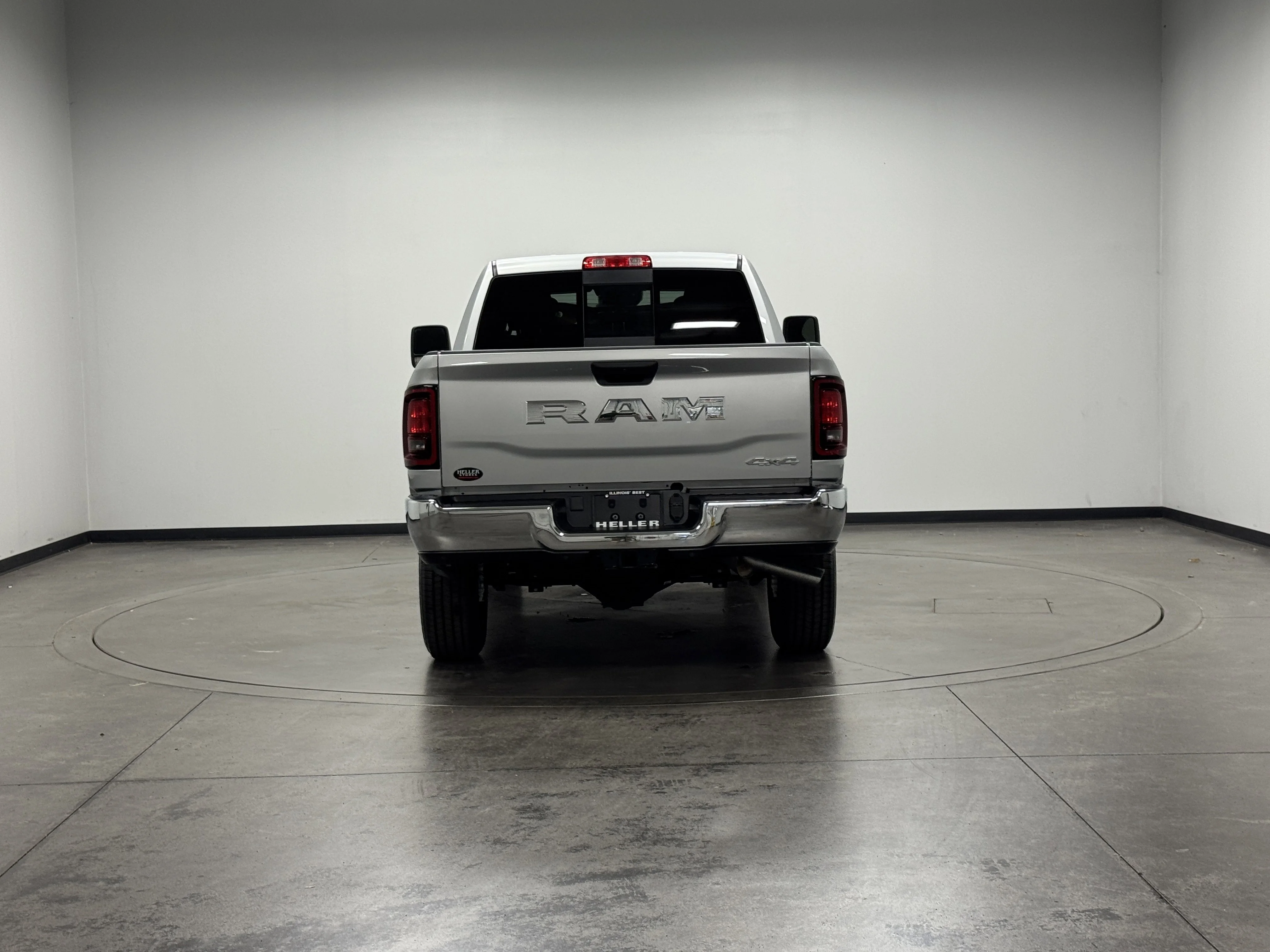 New 2026 Silver-Zynith Exterior Paint RAM Tradesman image 7