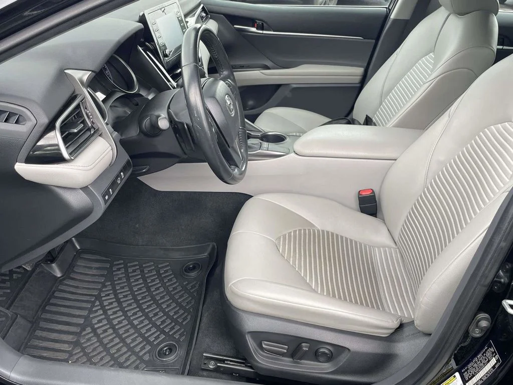 Used 2022 Black Toyota SE image 12