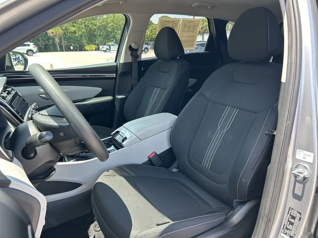 Used 2023 Shimmering Silver Hyundai SEL image 20