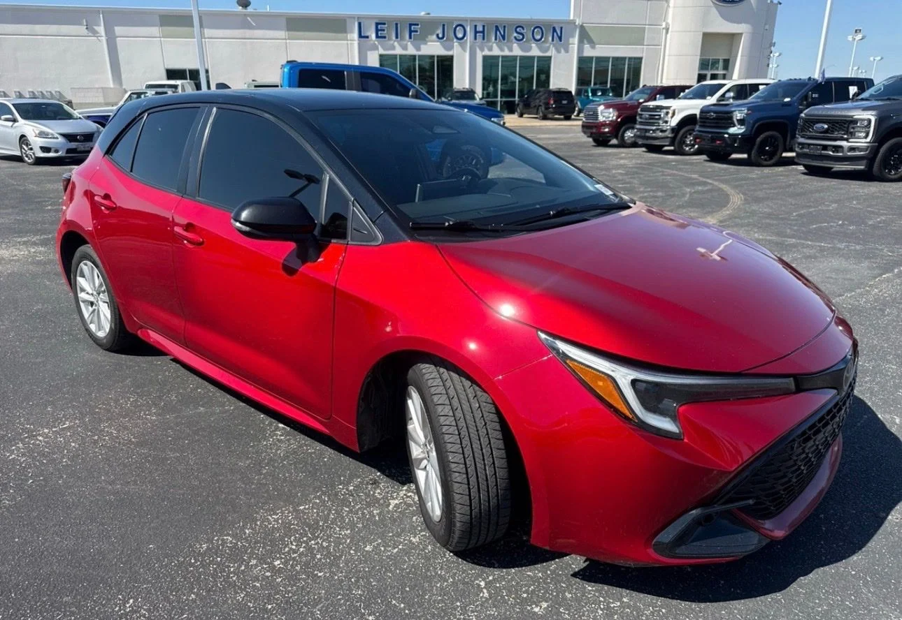 2023 Toyota Corolla SE CVT's photo