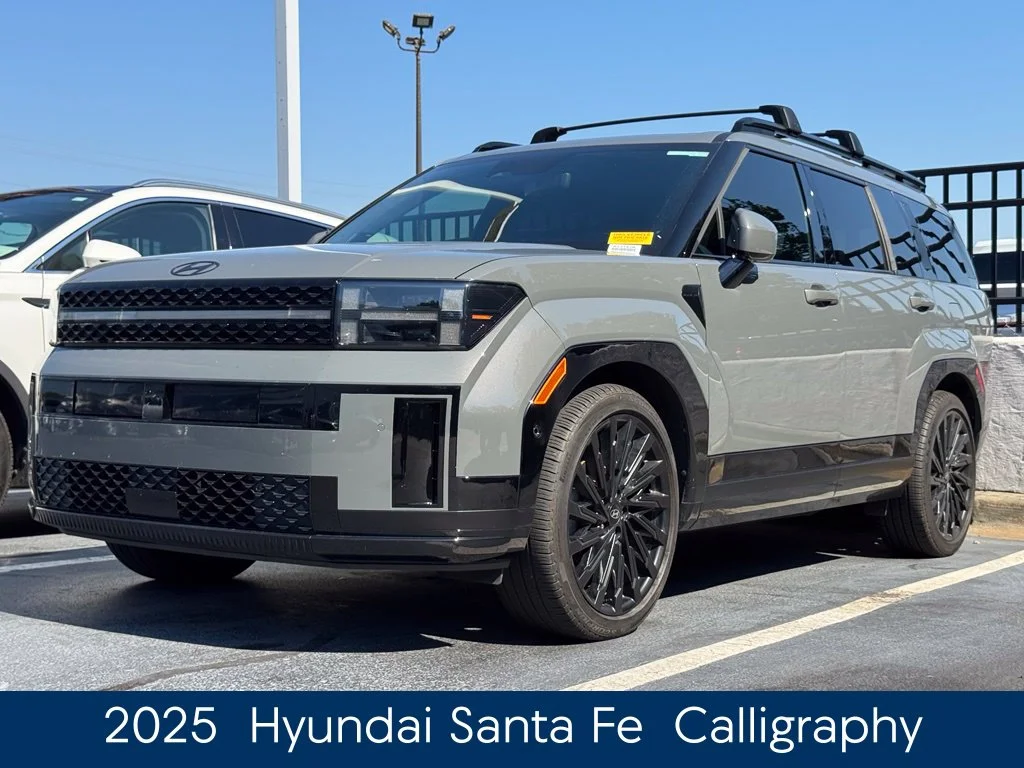 Used 2025 Gray Hyundai Calligraphy image 3