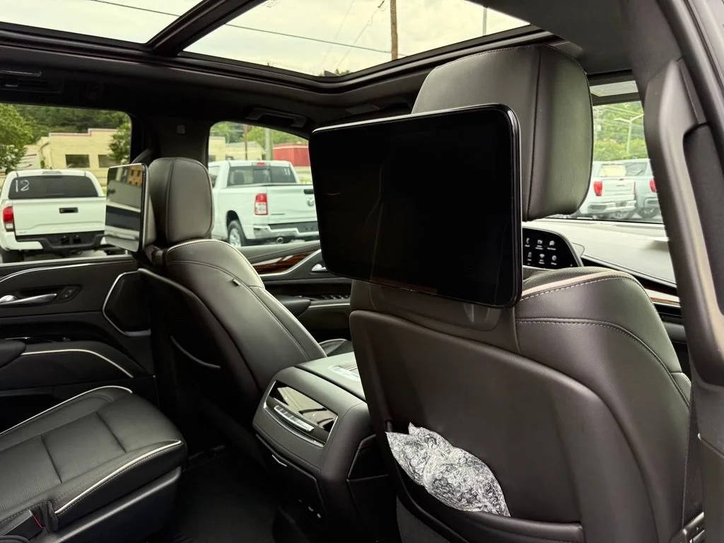 Used 2021 BLACK RAVEN Cadillac Premium Luxury image 13