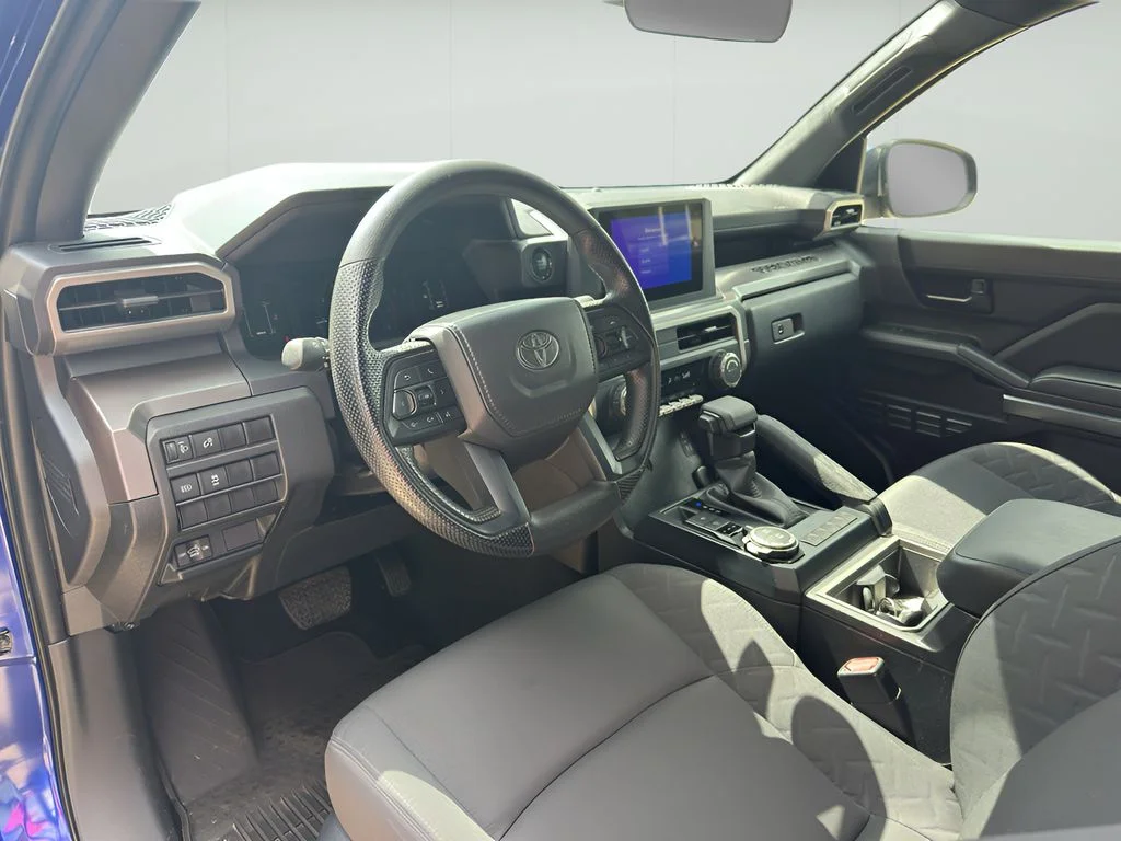 Used 2024 Blue Crush Metallic Toyota SR5 image 2