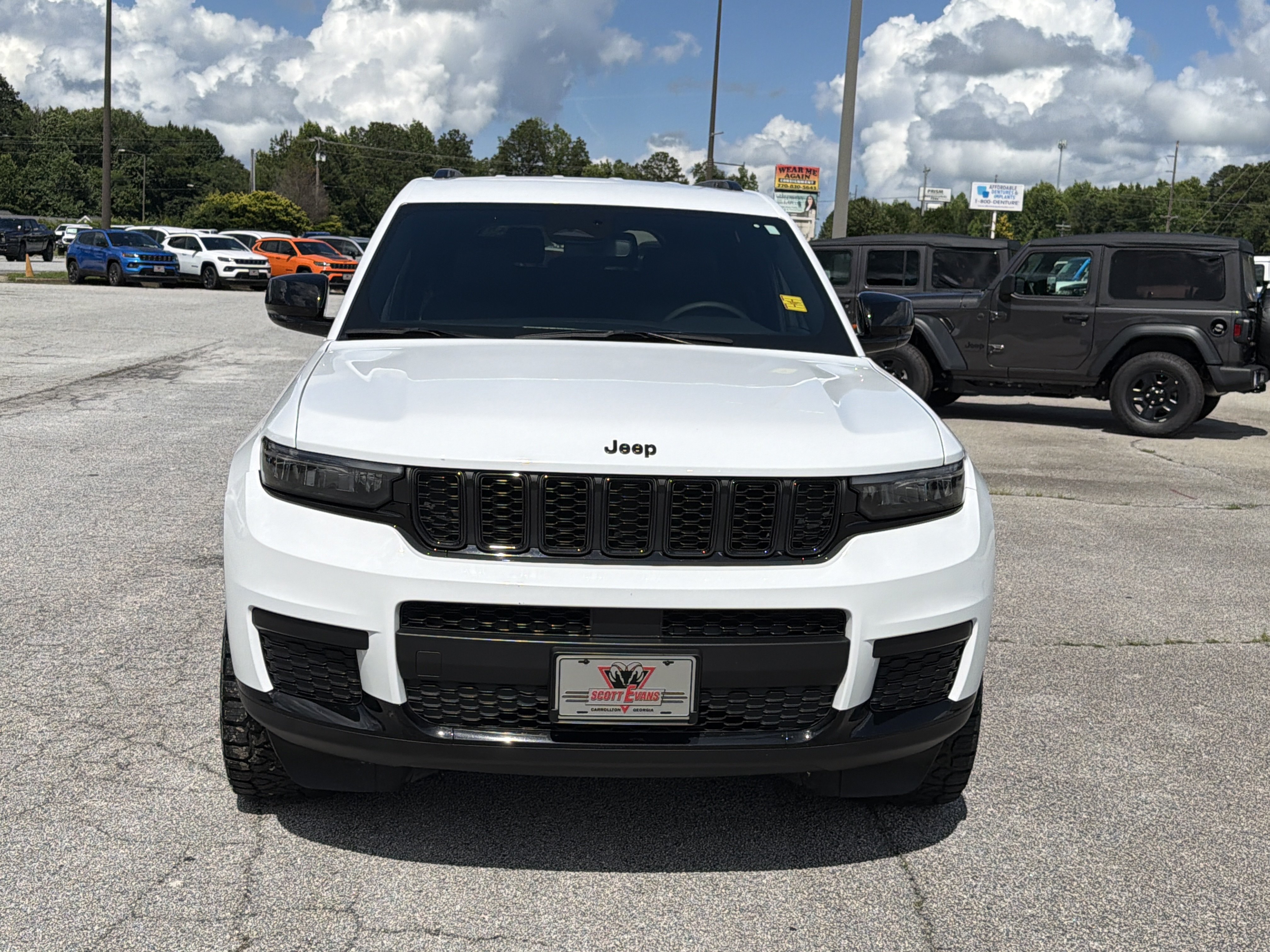 Used 2023 Bright White Clearcoat Jeep Altitude image 4