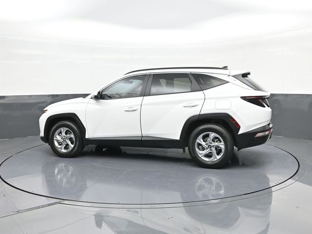 Used 2023 White Hyundai SEL image 5