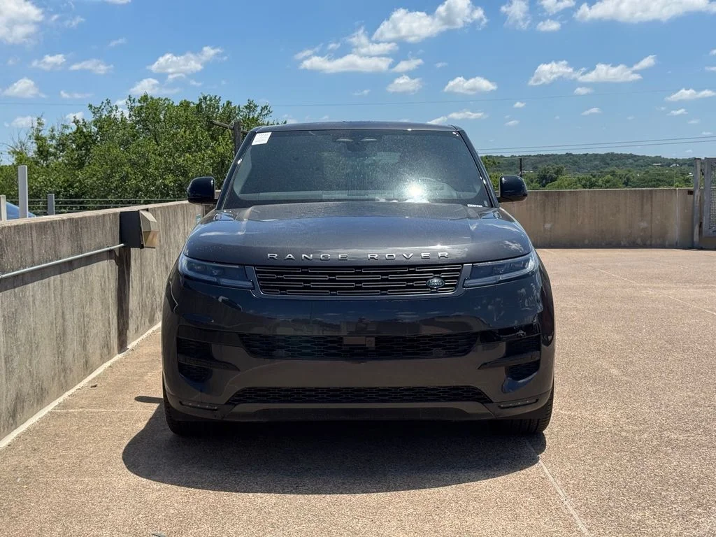 New 2026 Carpathian Gray Premium Metallic Land Rover SE image 3
