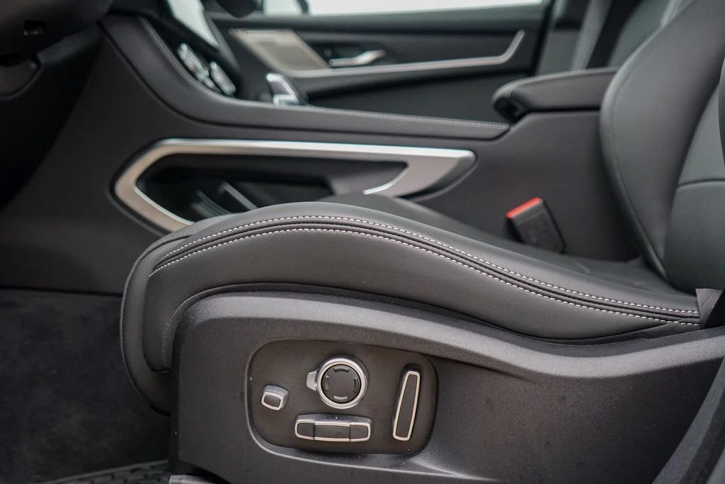 2026 Jaguar F-Pace R-Dynamic S - Photo 20