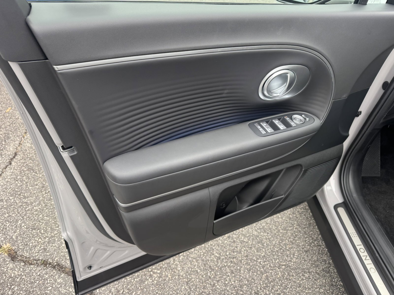 New 2026 Cyber Gray Hyundai SEL image 10