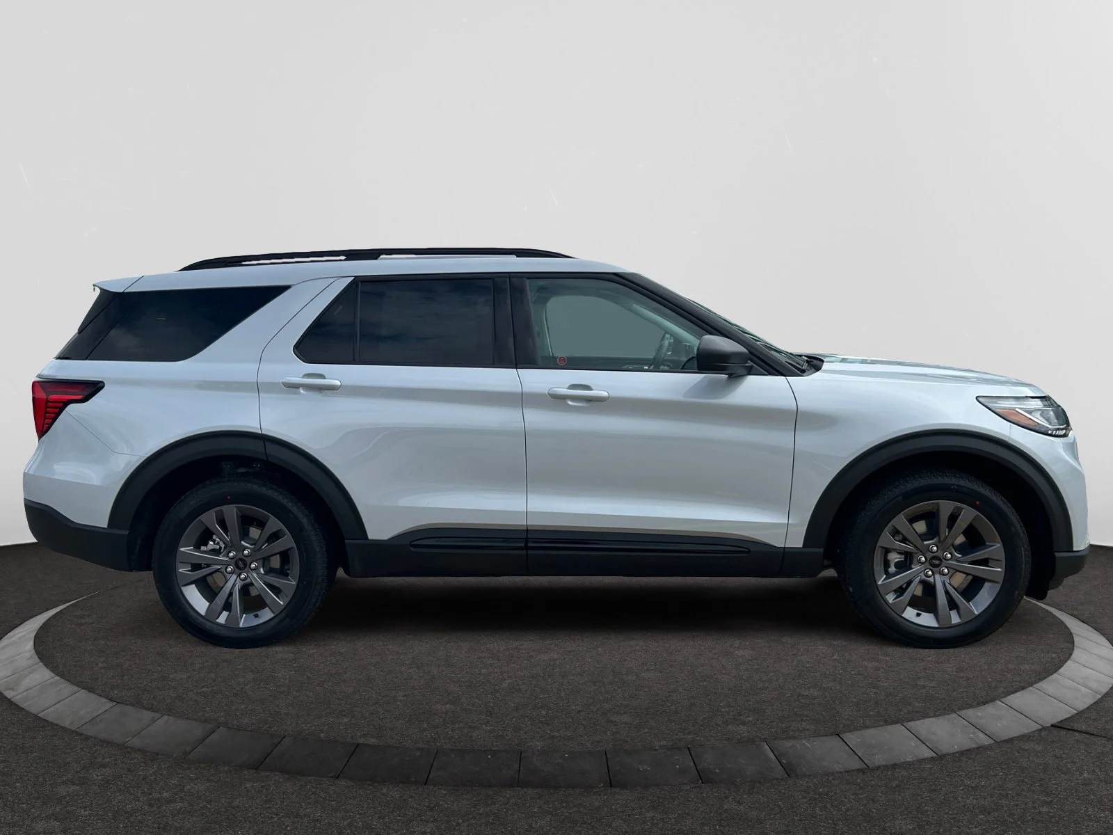 New 2026 Space White Metallic Ford Active w/200A Pkg image 6