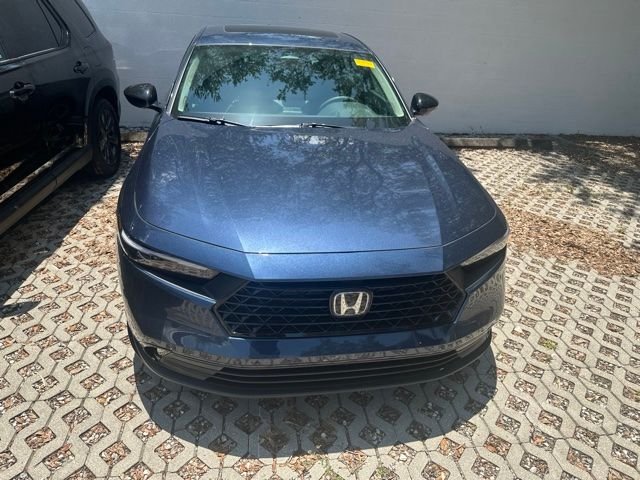 Certified Used 2026 Canyon River Blue Metallic Honda SE image 2