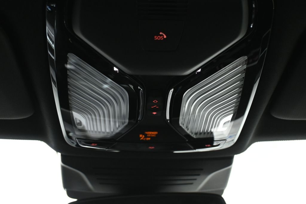 New 2026 Carbon Black Metallic BMW xDrive40i image 21