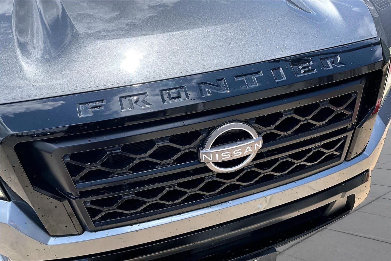 Used 2023 Gun Metallic Nissan SV image 28