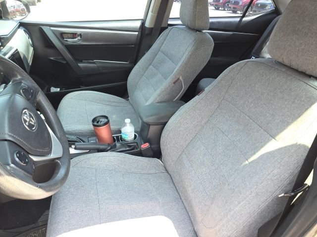 Used 2018 Gray Toyota LE image 4
